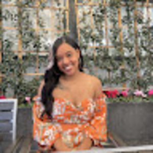 Meet your Posher, Akeila